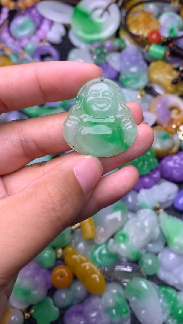 颈饰未镶嵌翡翠缅甸翡翠吊坠