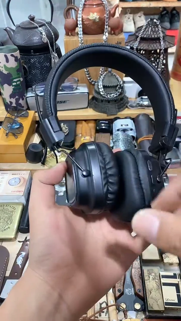 瓷片闪购商品  如图所示