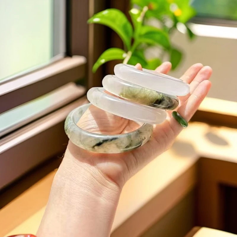 天然冰种飘花设计宝石光少女石英质玉时尚手镯-多样性发一