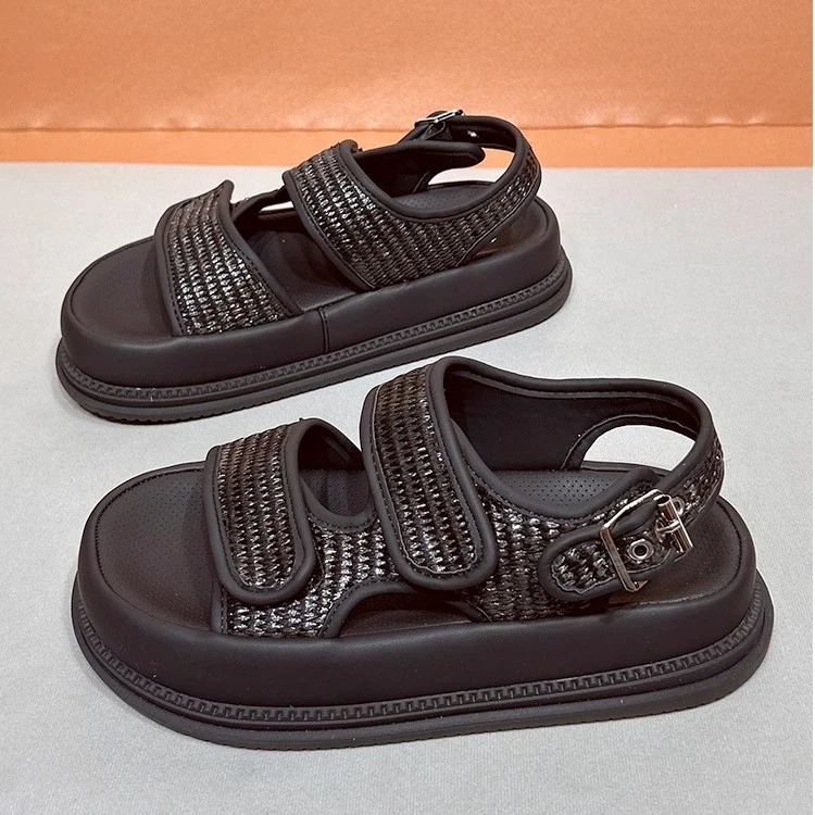 凉鞋女款2025新款夏季外穿厚底软底不累脚配裙子超火魔术贴沙滩鞋