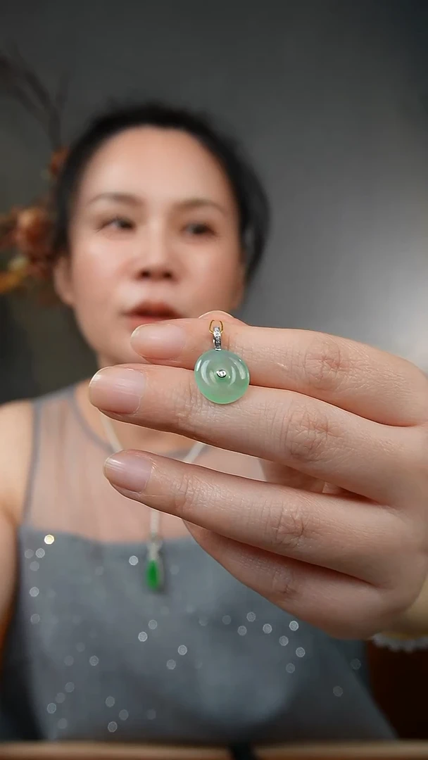 吊坠(不含链)18K金镶嵌翡翠天然缅甸翡翠吊坠