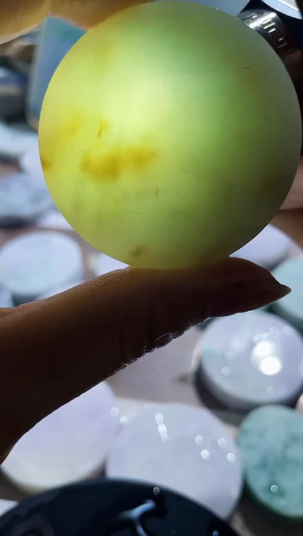 翡翠未镶嵌颈饰娟娟202