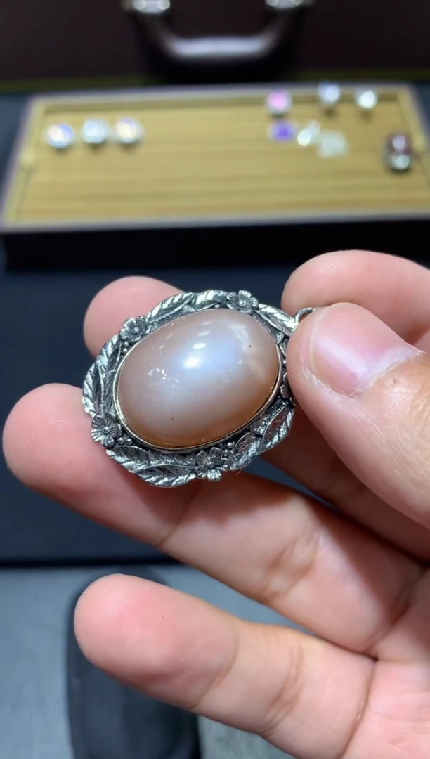 颈饰未镶嵌日光石F144【多样性发其一】