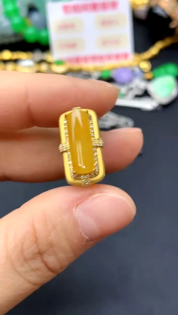 18K金镶嵌戒指翡翠282-中国好珍宝