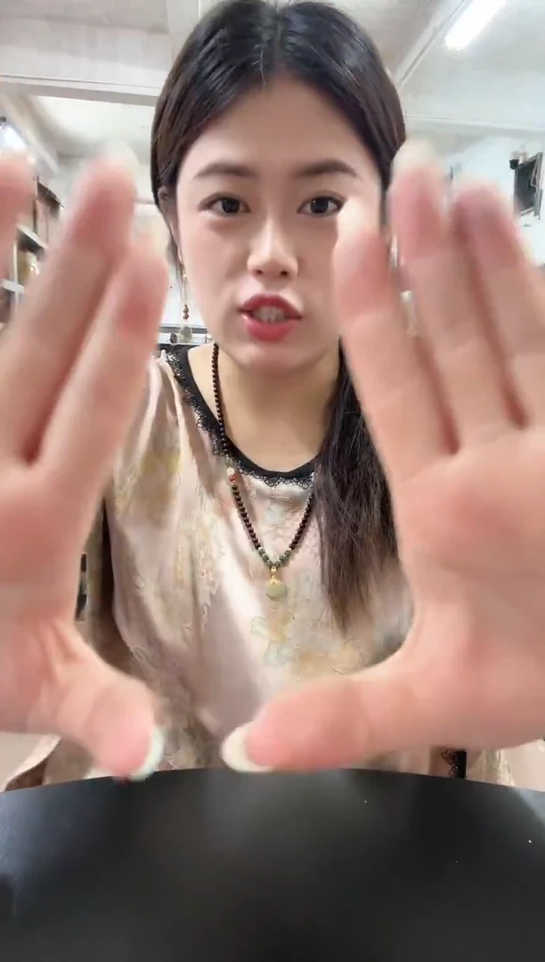 琉璃白色 公道杯 (造型随机发)