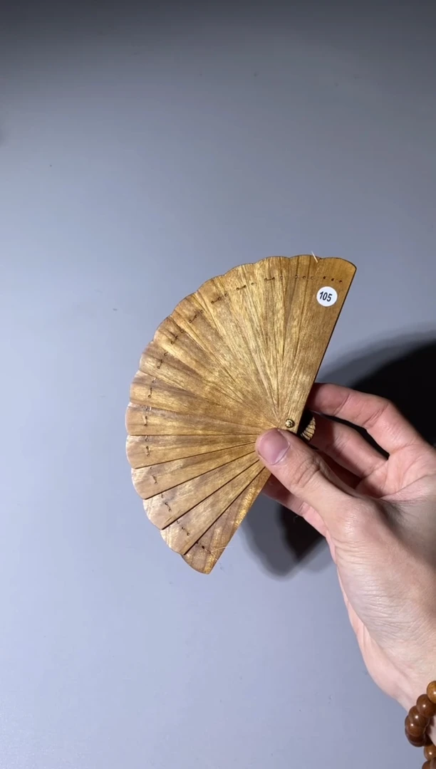 【闪购商品】金丝楠木雕105号10cm金丝楠木小叶桢楠掌中扇