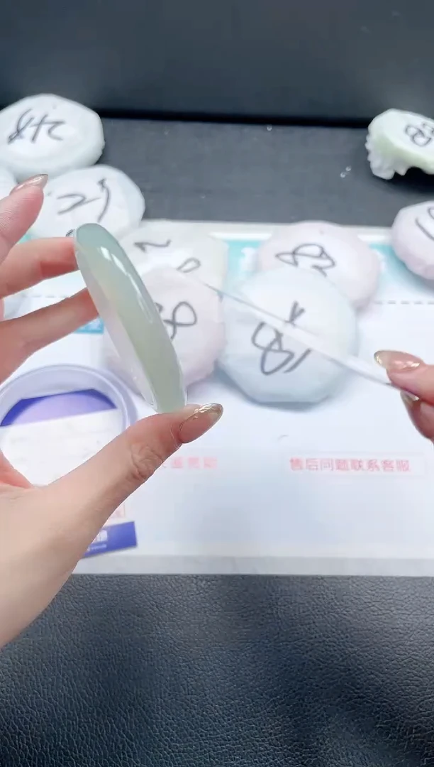 【闪购商品】石英质玉手镯未镶嵌 12J174-54