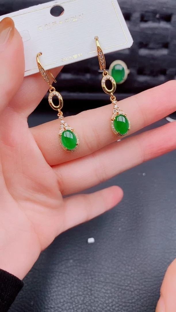 【闪购商品】翡翠耳饰银S925镶嵌天然a货翡翠830