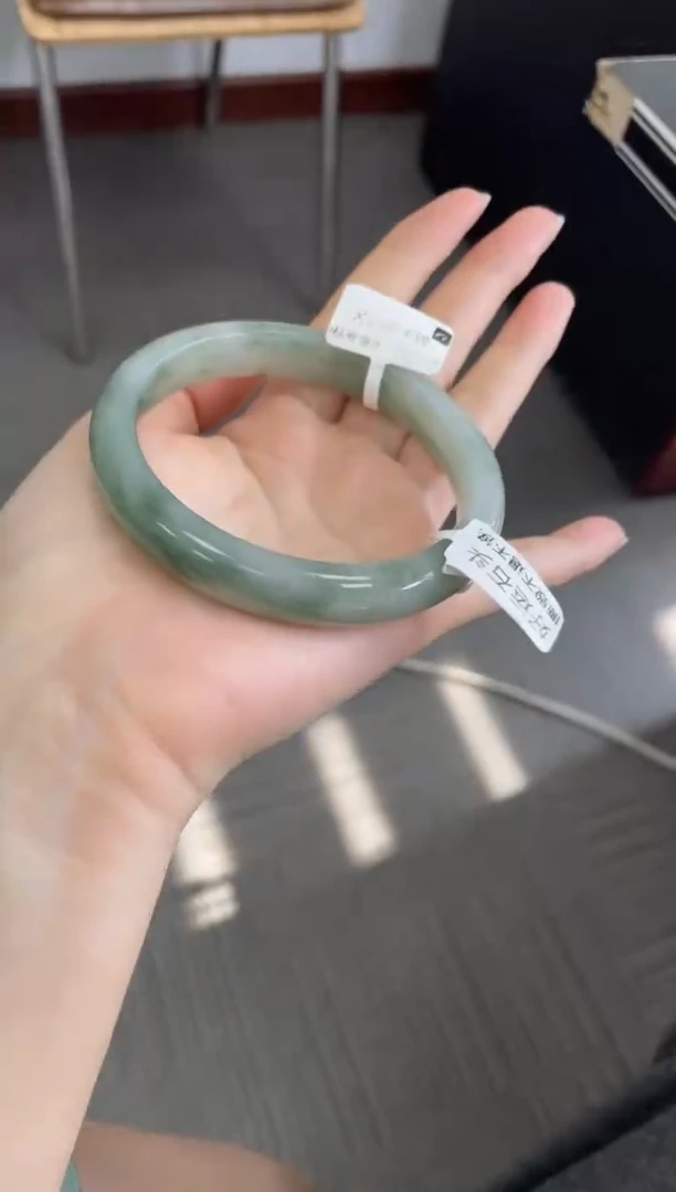 未镶嵌手镯石英质玉2769