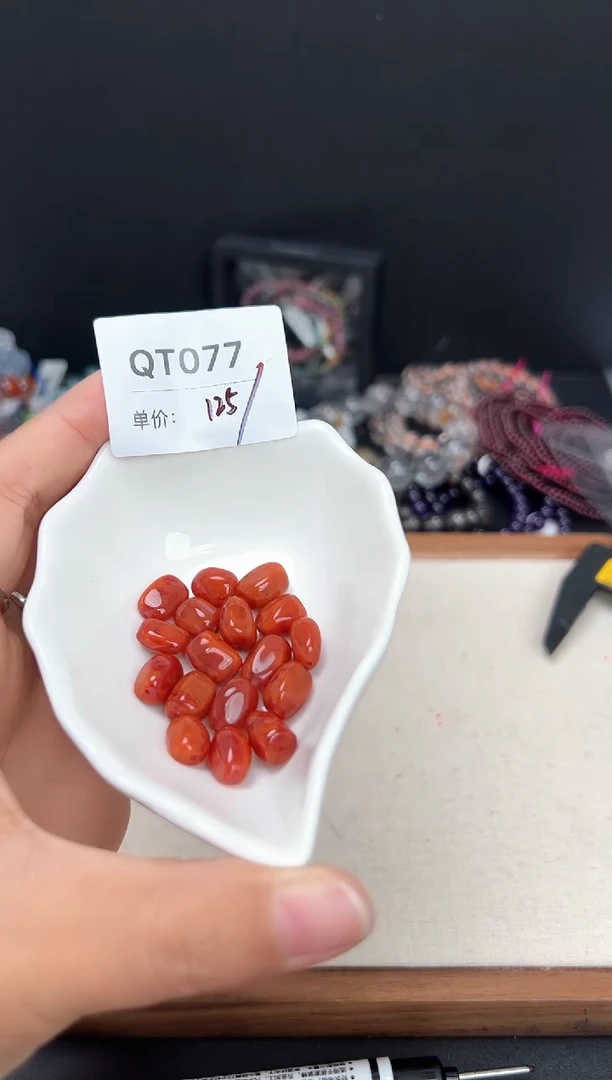 【闪购商品】水晶珠宝半成品未镶嵌随形桶珠QT077