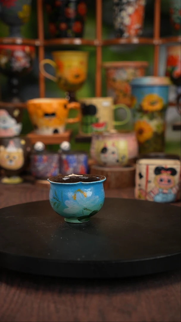 景德镇釉下彩手绘杯
