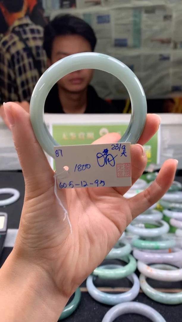 未镶嵌手镯翡翠**翡翠手镯 下单联系小耳机#87