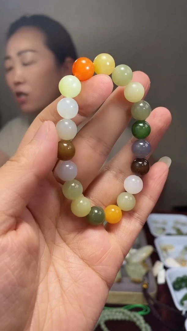 和田玉未镶嵌颈饰和田玉