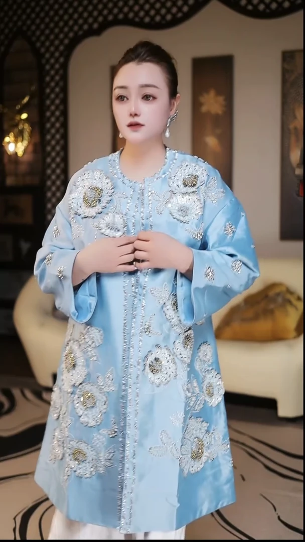 A**yCW19天蓝色花朵钉珠钉珠M