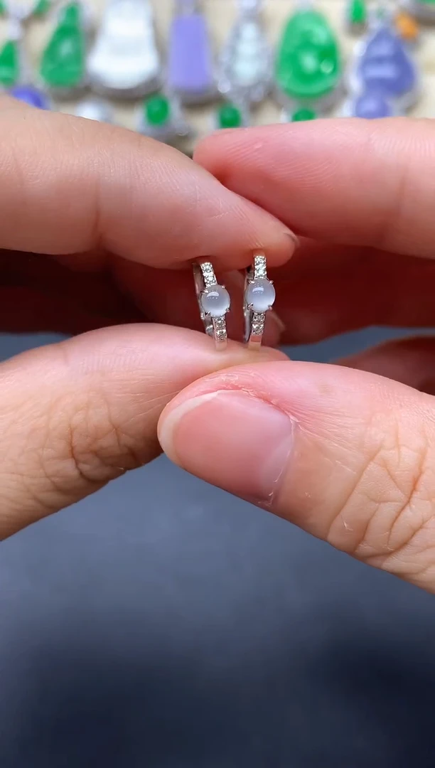 翡翠18K金镶嵌颈饰302-中国好珍宝