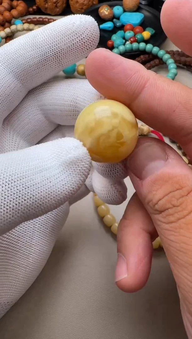 蜜蜡颈饰未镶嵌蜜蜡圆珠