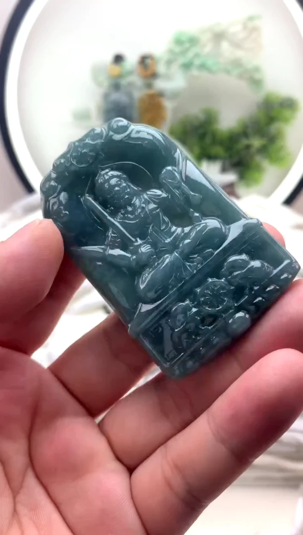 颈饰未镶嵌翡翠不动明王