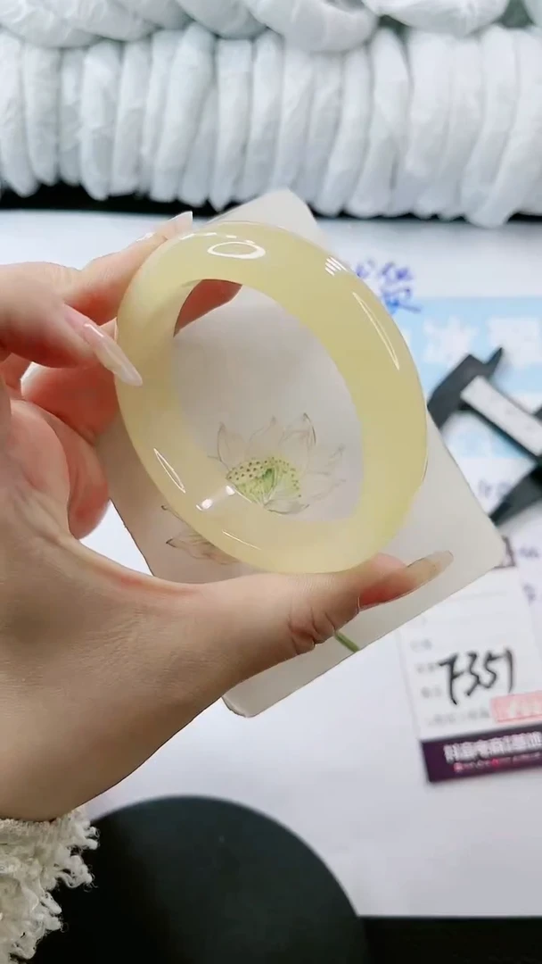 【闪购商品】石英质玉手镯未镶嵌多样性发货F351