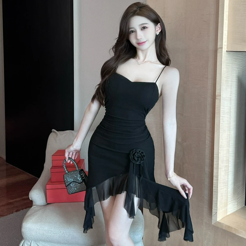 辣妹风性感网纱花朵拼接不规则吊带连衣裙显瘦修身开叉包臀中长裙