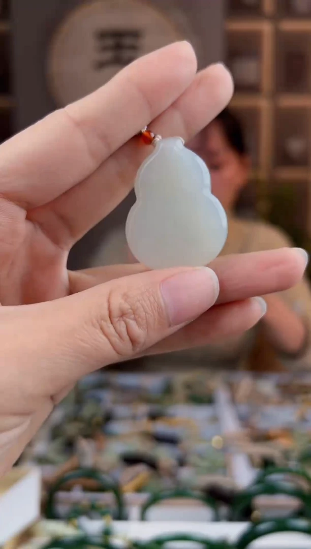 颈饰未镶嵌和田玉拍一发一，拍一发一