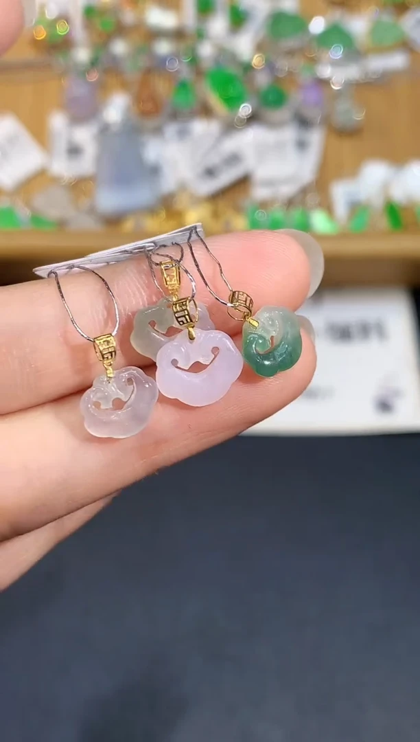 【闪购商品】翡翠吊坠(不含链)18K金镶嵌L0772多样性发其一