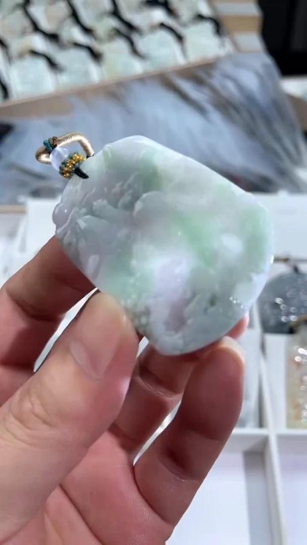 翡翠未镶嵌颈饰7/31/058