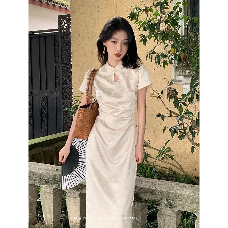 米白色连衣裙女2025夏重工提花旗袍裙女夏季国风改良新中式连衣裙