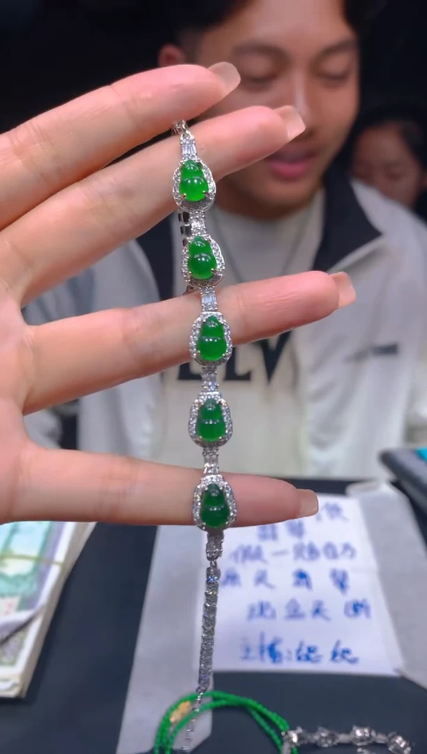 【闪购商品】定制翡翠未镶嵌41多样性发货（发其一）