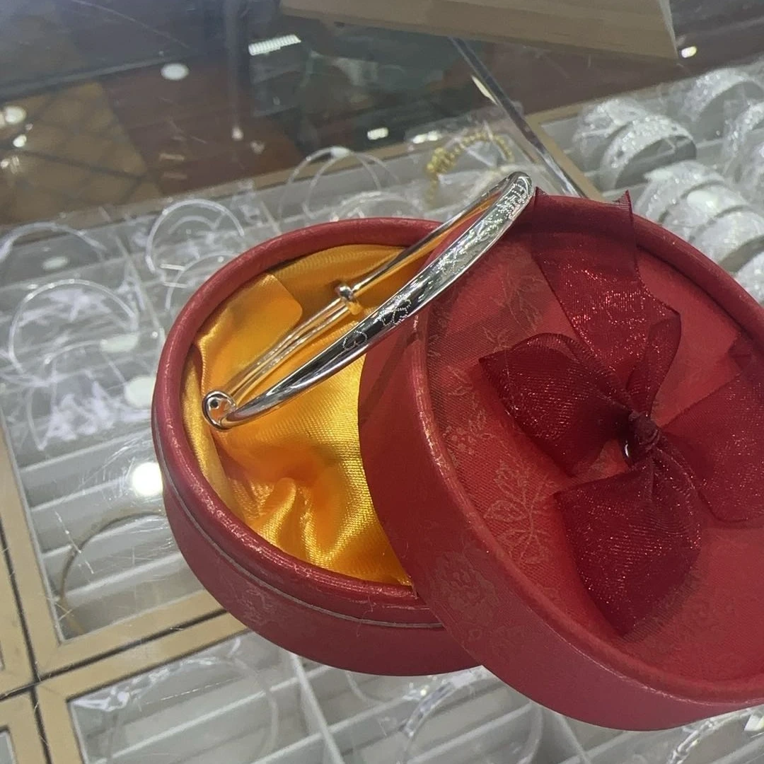 铜合金亚克力手镯 铜合金手镯   taikong bilaizuk sap kumux