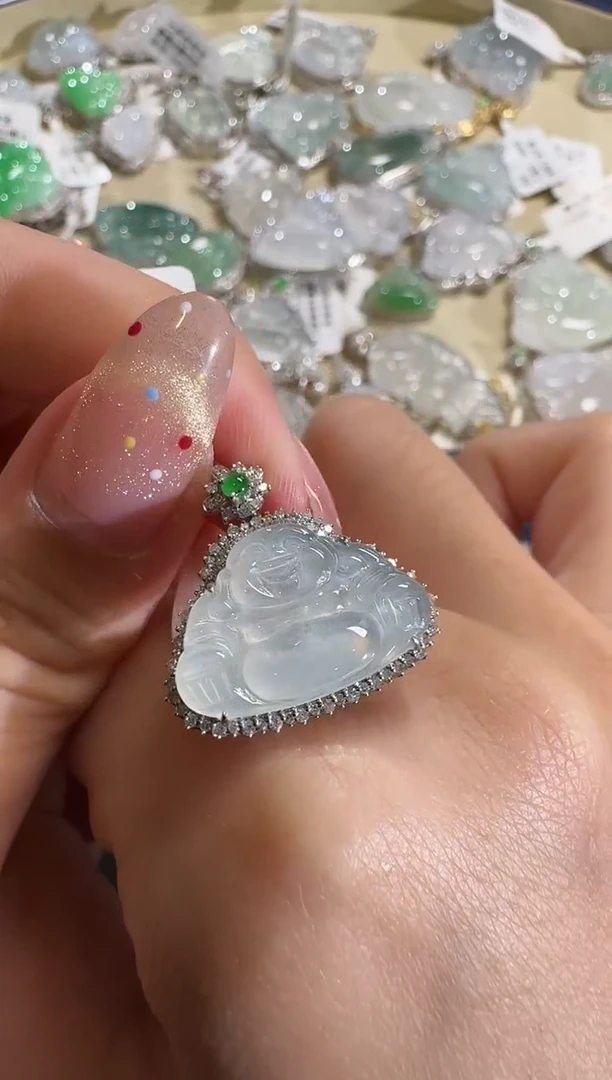 【闪购商品】翡翠吊坠(不含链)18K金镶嵌【源头工厂】钻石镶嵌