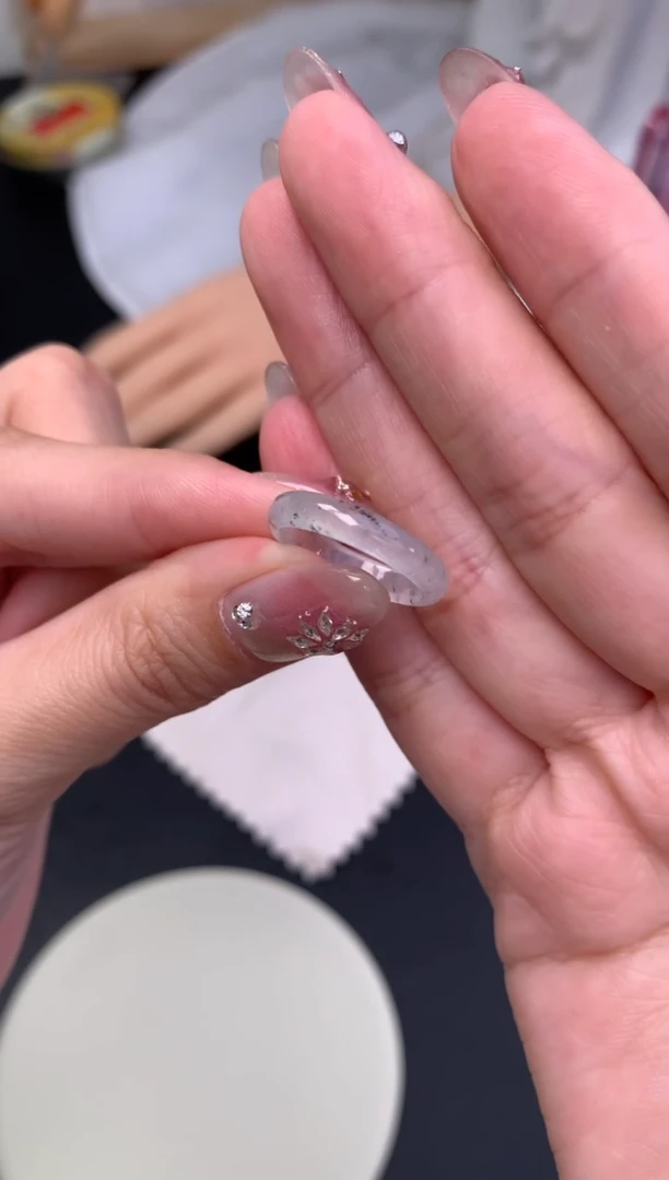 未镶嵌定制翡翠48小时鉴赏期 退货不扣服务费