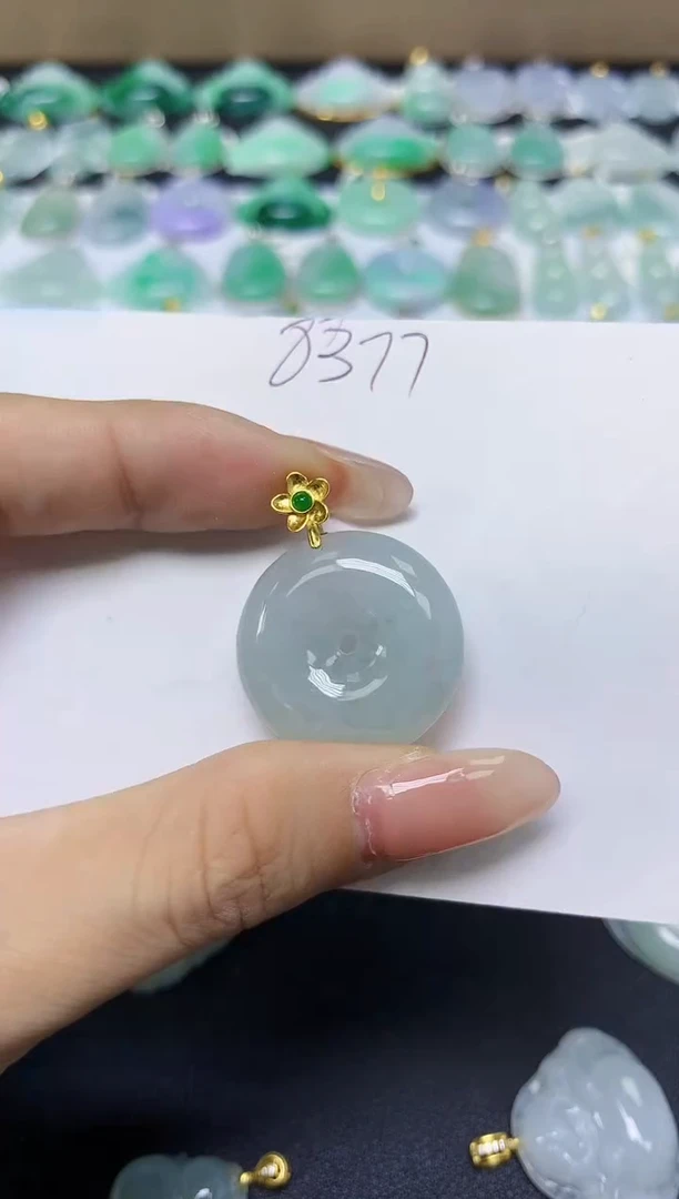 翡翠未镶嵌颈饰 天然缅甸翡翠A货