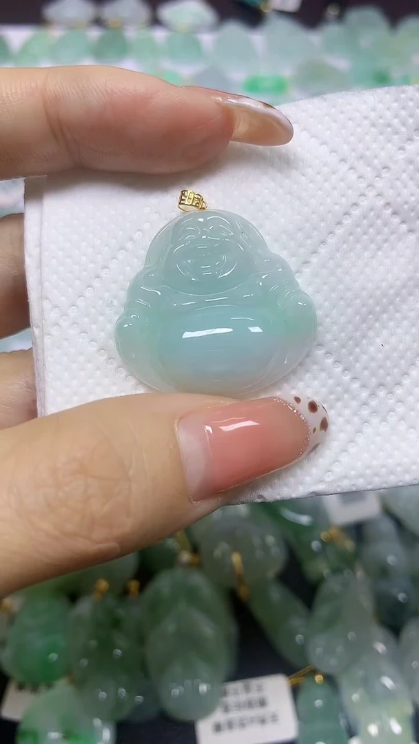 颈饰18K金镶嵌翡翠天然翡翠A货