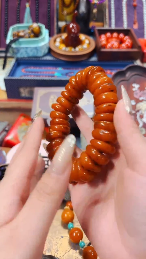 【闪购商品】蜜蜡颈饰未镶嵌年关将至，最后一场203