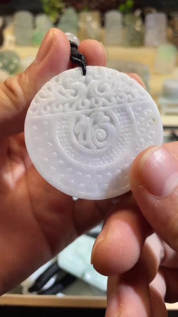 翡翠未镶嵌颈饰7/23/025