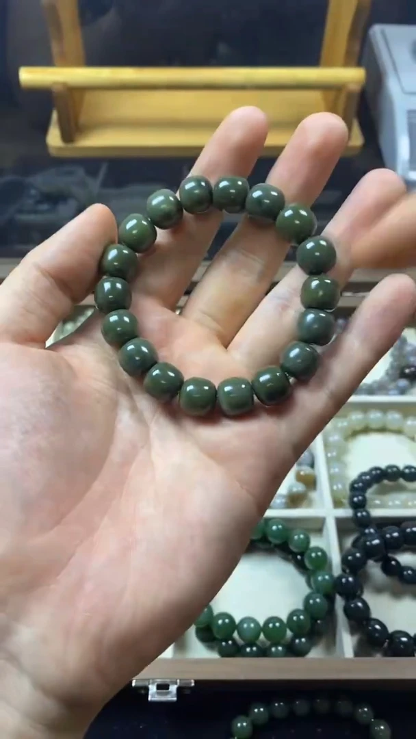 未镶嵌手串和田玉清*主播推荐！！