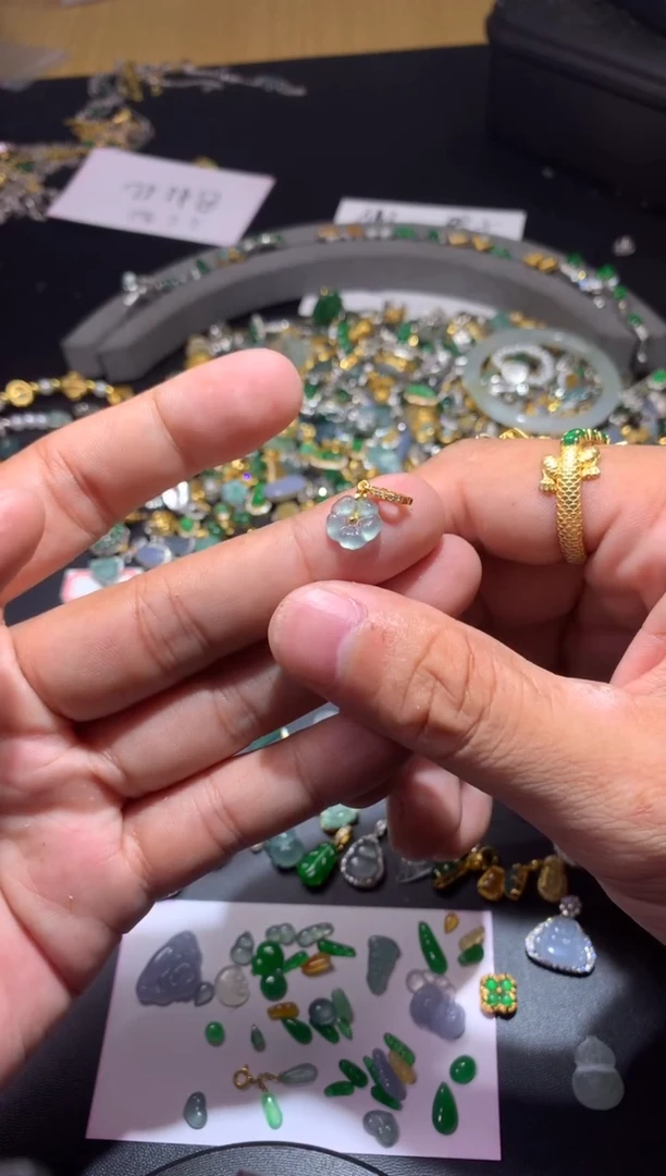 吊坠(不含链)银S925镶嵌翡翠岁**澜1