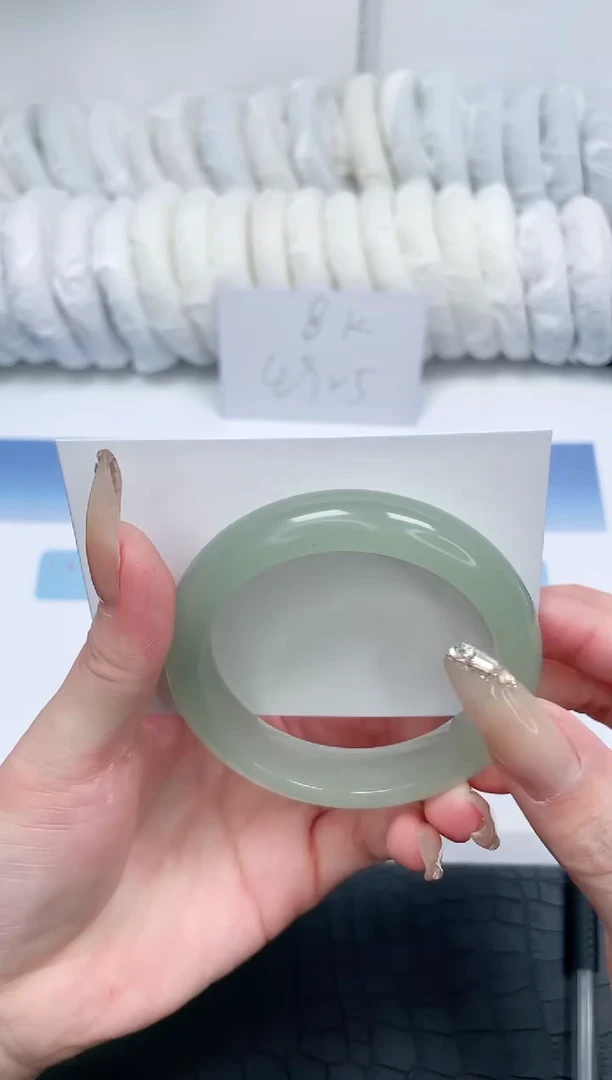 【闪购商品】石英质玉手镯未镶嵌Q48-58