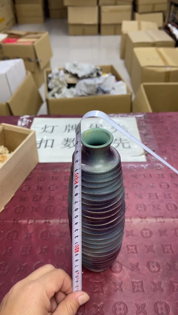 瓶默认微瑕，no退no换，介意勿拍