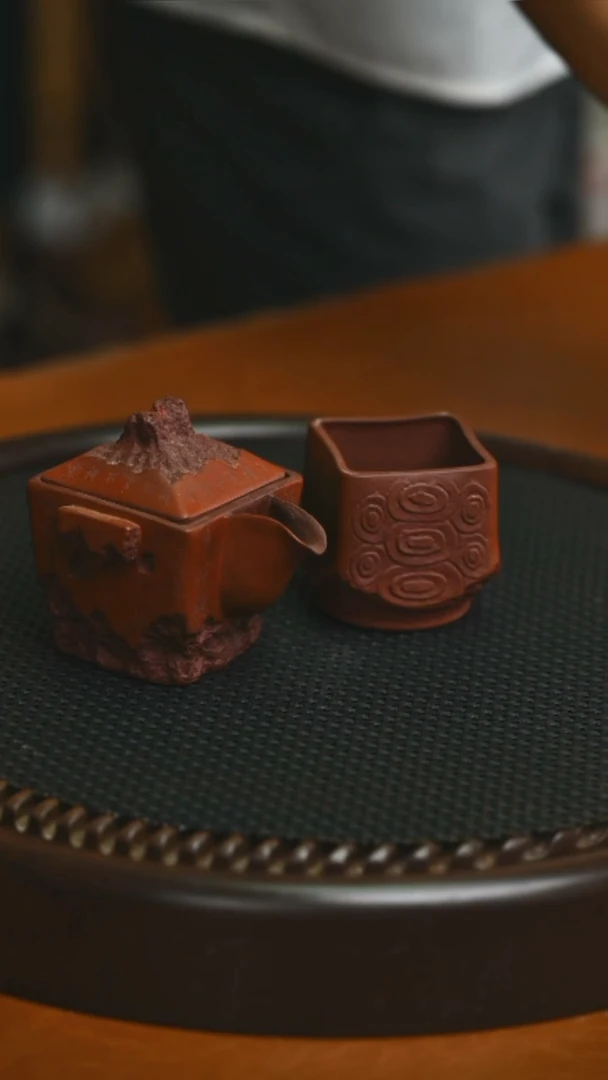 茶壶紫砂宜兴紫砂佛龛粉浆款手抓+富甲杯