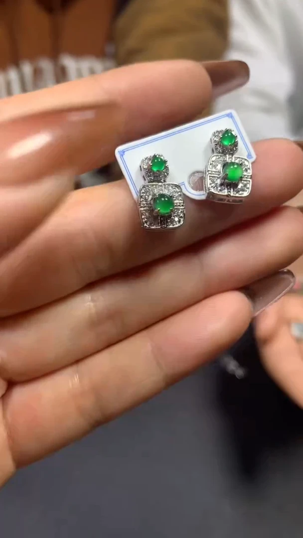 【闪购商品】翡翠耳饰未镶嵌0884037850/多样性发一