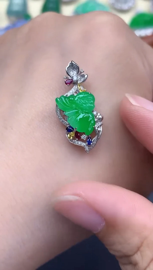 颈饰18K金镶嵌翡翠449-中国好珍宝