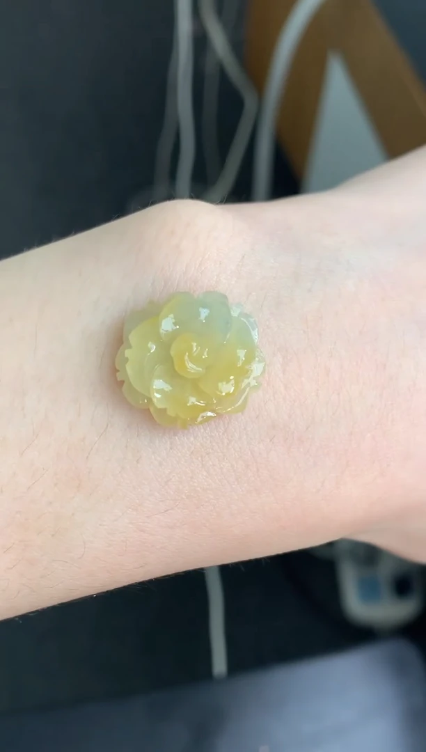 未镶嵌定制翡翠花花