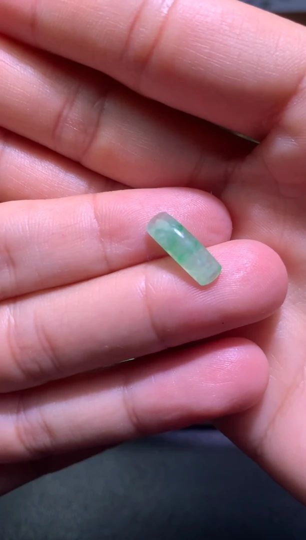 【闪购商品】定制翡翠未镶嵌毛货