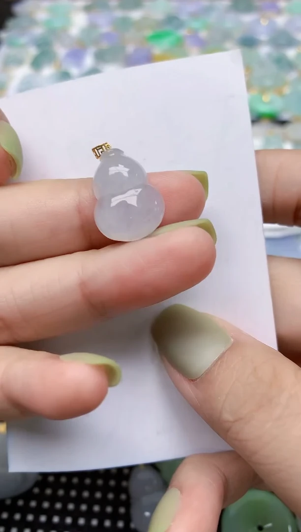 翡翠18K金镶嵌颈饰天然缅甸A货翡翠