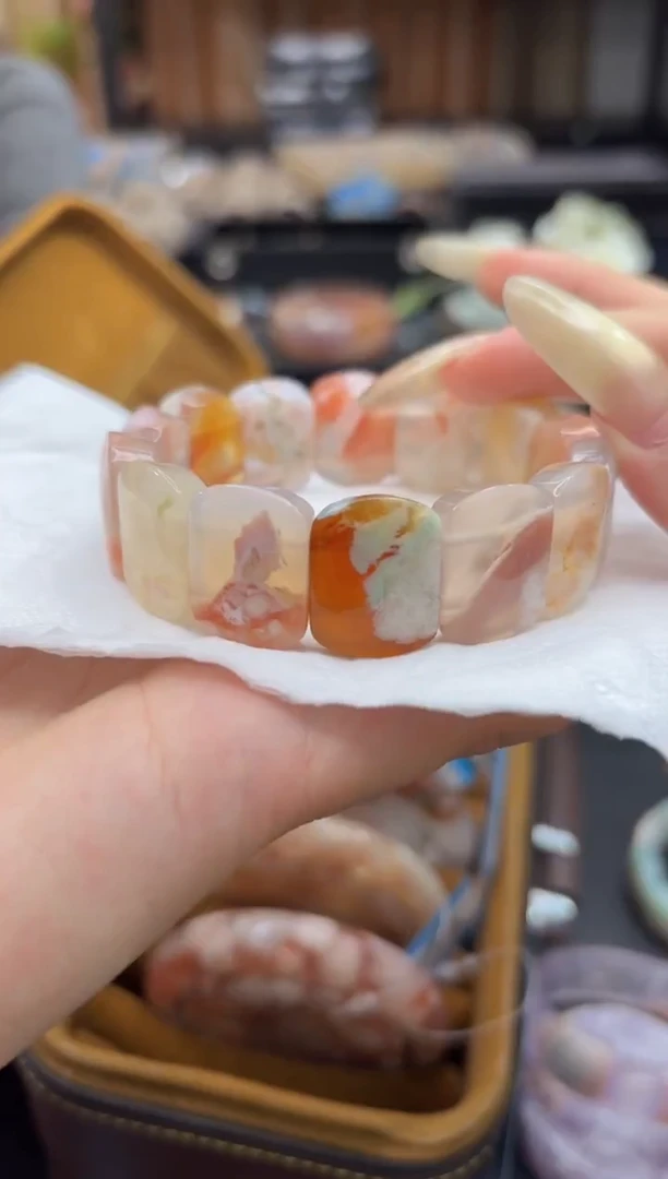 未镶嵌手串石英质玉C492樱花手牌(默认微瑕)