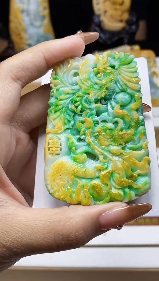 颈饰未镶嵌翡翠翡翠A货