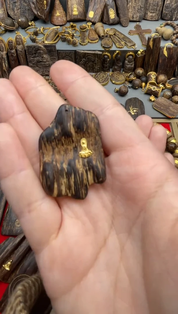 沉香吊坠沉香吊坠46