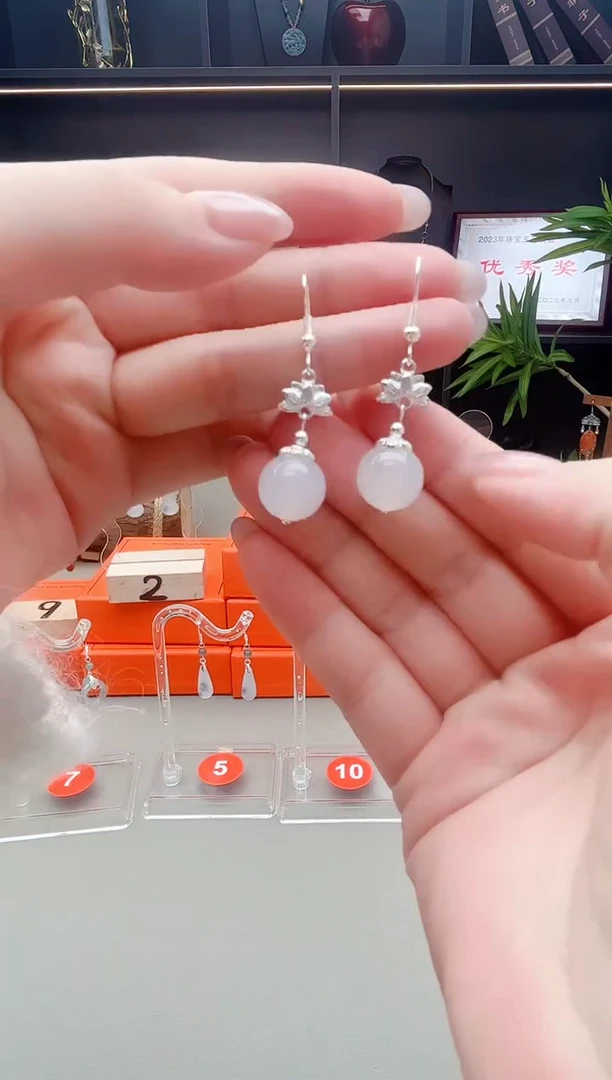 未镶嵌耳钉玛瑙/玉髓116