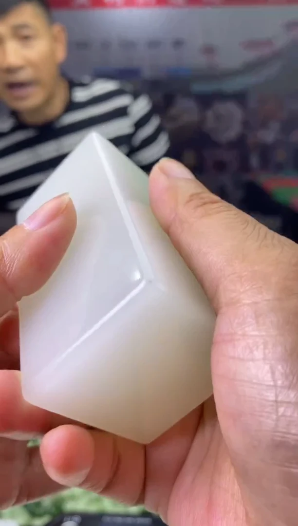 天然玉石未镶嵌颈饰